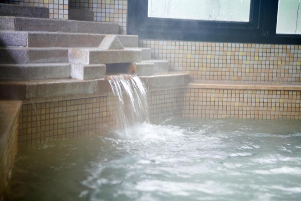 Chat Hot Spring Resort Keelung Esterno foto