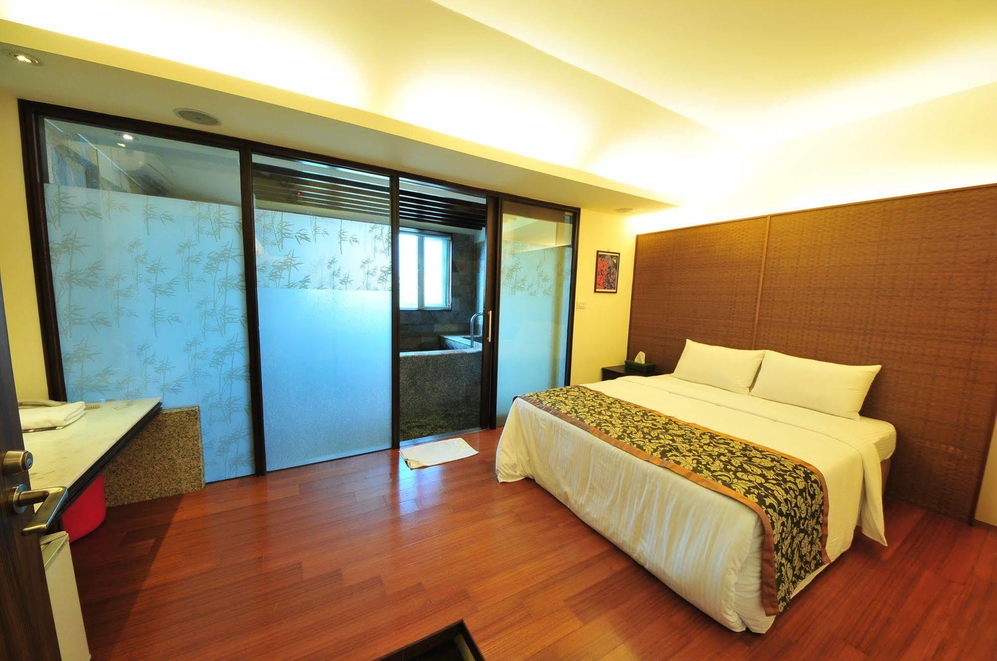 Chat Hot Spring Resort Keelung Esterno foto